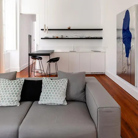 Apartment The Park By Ires Lar